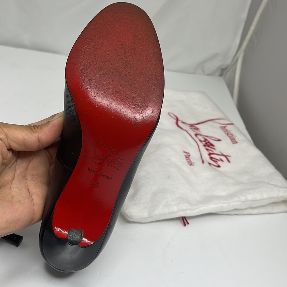 Christian Louboutin Simple Pump - Picture 6 of 6